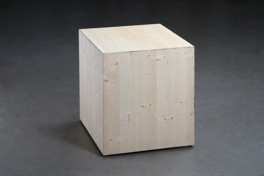 Black Box 80 x 80 x 70 cm